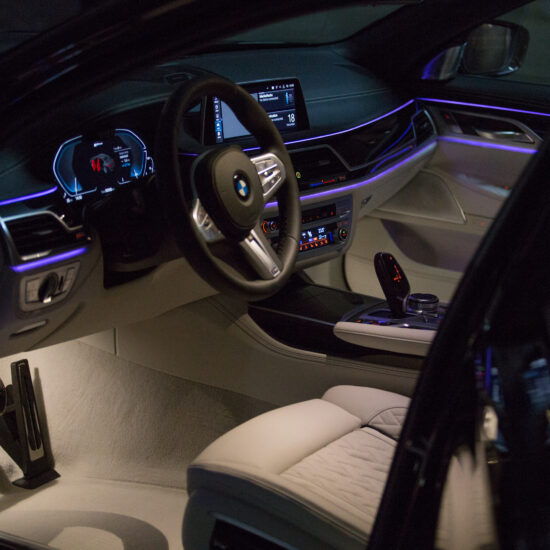 BMW745 (8)